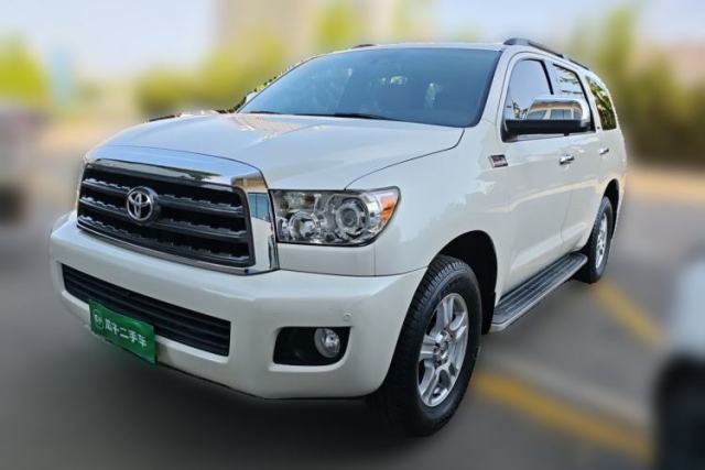Used Toyota Sequoia 2014 5.7L SR5 8-Seater Middle East Version