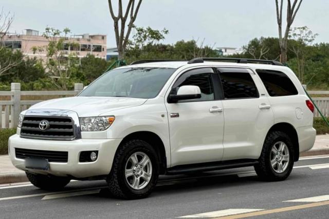 Used Toyota Sequoia 2015 5.7L Platinum U.S. Specification