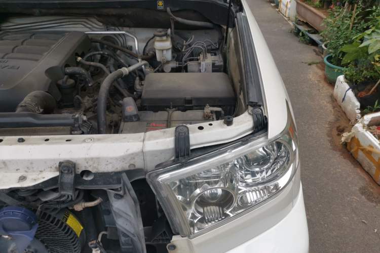 Used Toyota Sequoia  Engine Bay Left