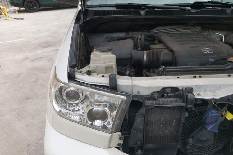 Used Toyota Sequoia  Engine Bay Right