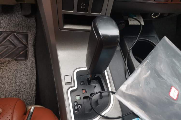 Used Toyota Sequoia  Gear Lever