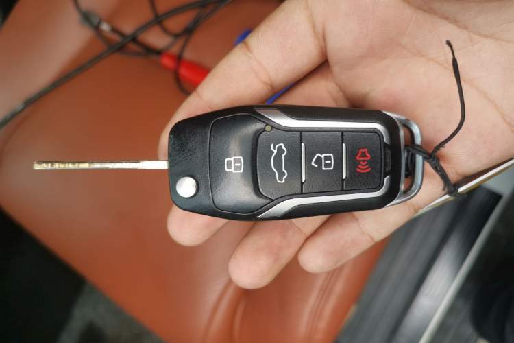 Used Toyota Sequoia  Vehicle Key