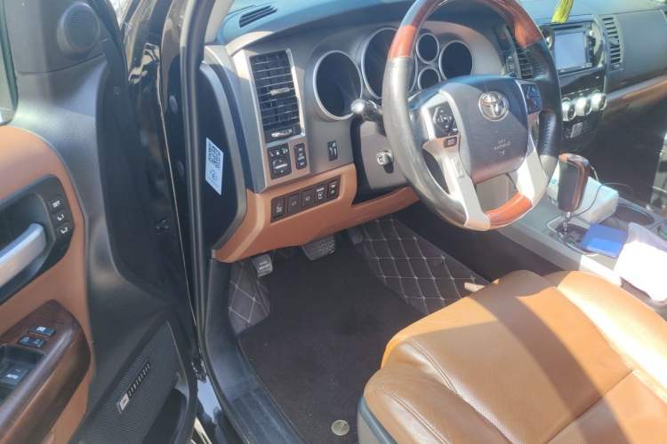 Used Toyota Sequoia  Driver Seat