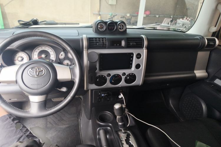Used Toyota Sequoia  Center Console