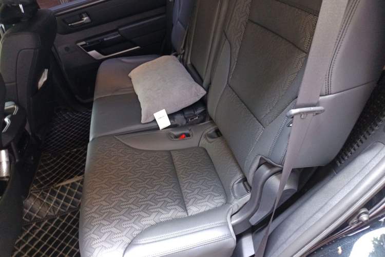 Used Toyota Sequoia 2023 3.5T Hybrid 4x4 SR5 U.S. Specification Left Rear Seat