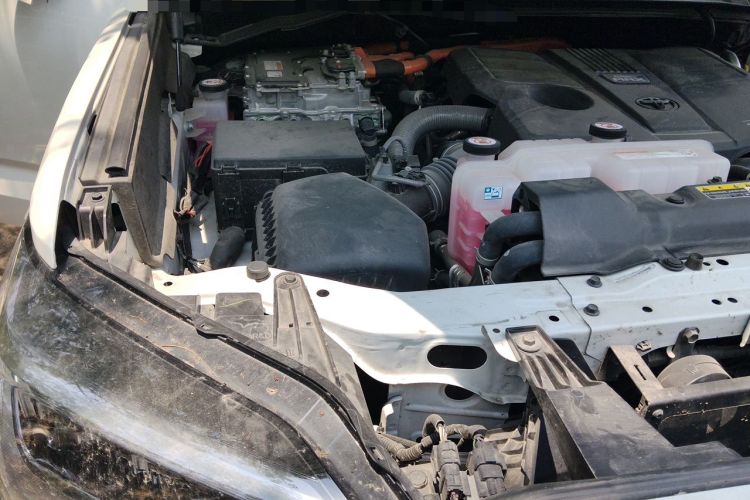 Used Toyota Sequoia  Engine Bay Right