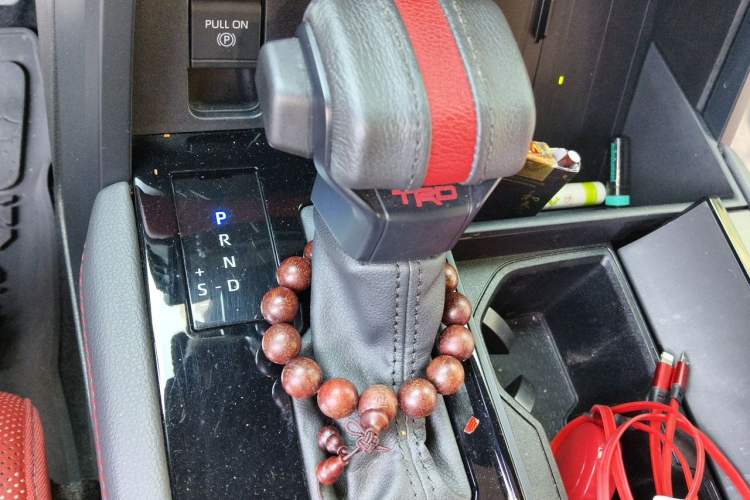 Used Toyota Sequoia  Gear Lever