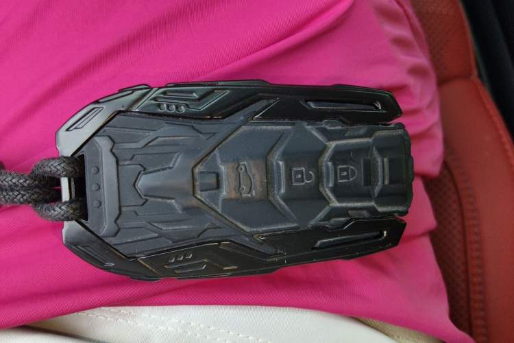 Used Toyota Sequoia  Vehicle Key