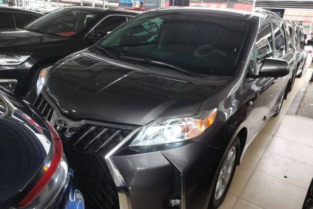 Used Toyota SIENNA Toyota Sienna (parallel import)