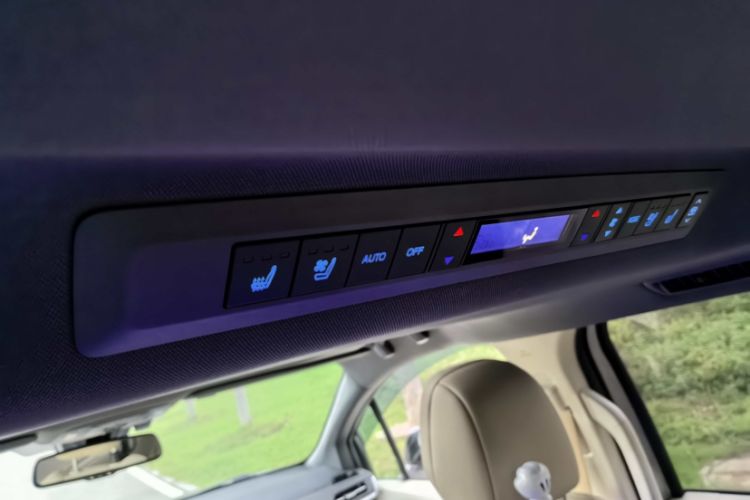 Used Toyota SIENNA 2021 2.5L Hybrid Ultimate Edition Interior 7