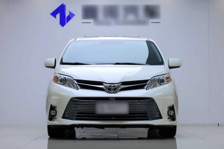Used Toyota SIENNA  Exterior 1