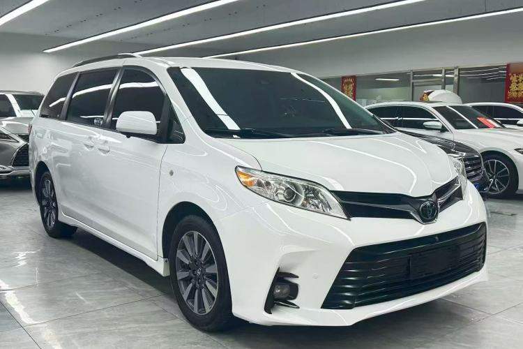 Used Toyota SIENNA  Exterior 2