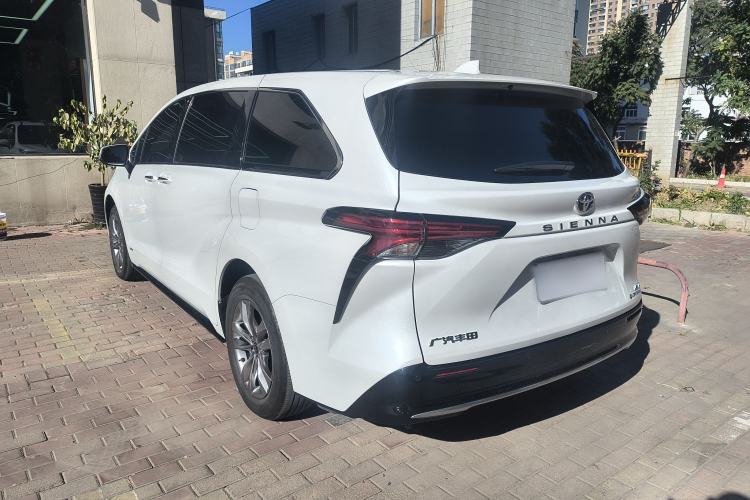 Used Toyota SIENNA 2024 2.5L Hybrid Four-Wheel Drive Prestige Edition Exterior 3