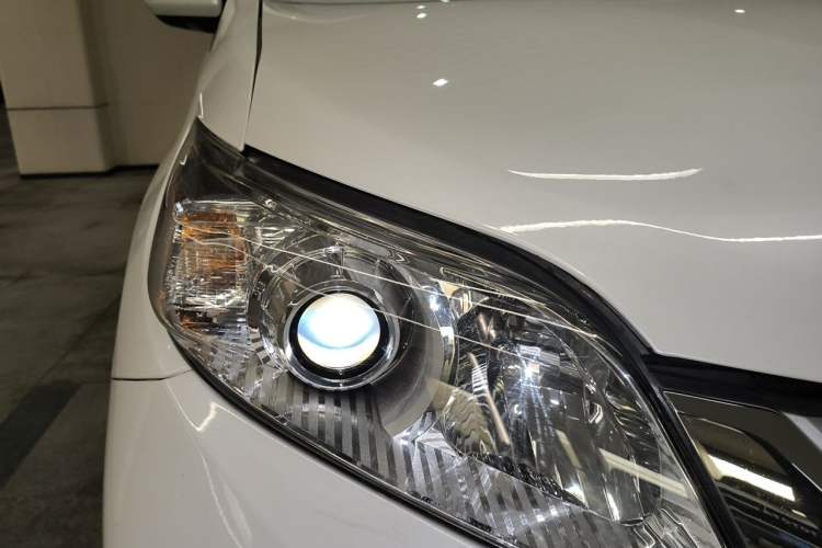 Used Toyota SIENNA  Exterior 6