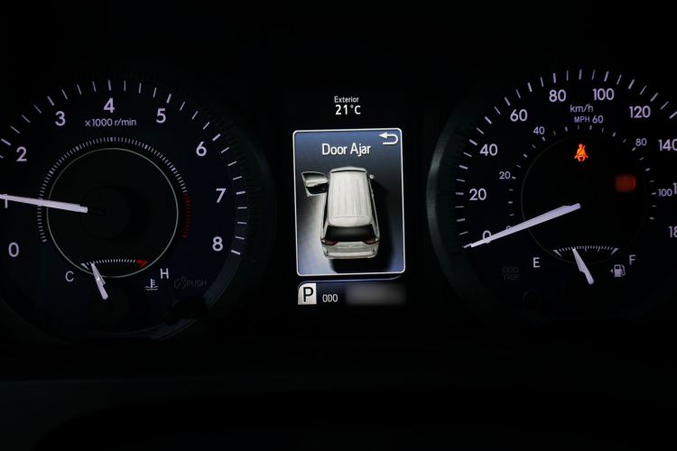 Used Toyota SIENNA  Instrument Cluster