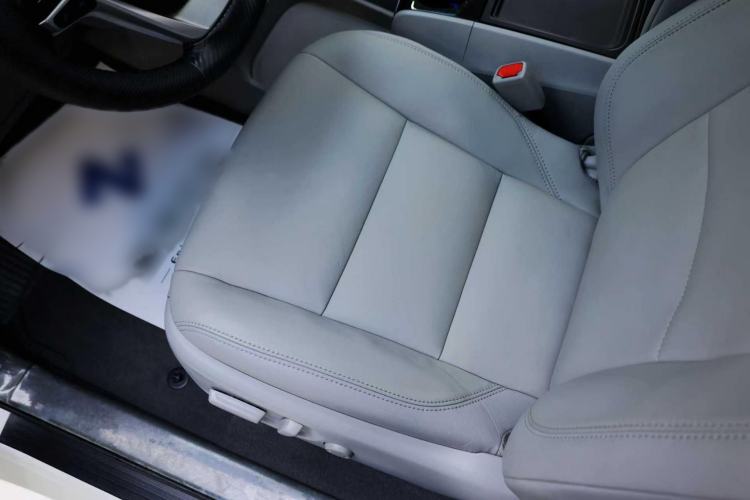 Used Toyota SIENNA  Interior 7