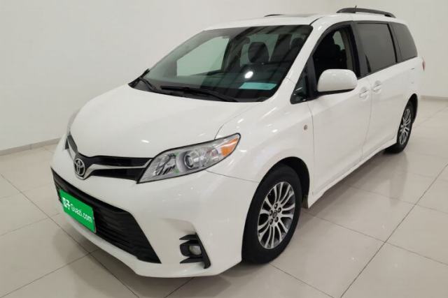 Used Toyota SIENNA 