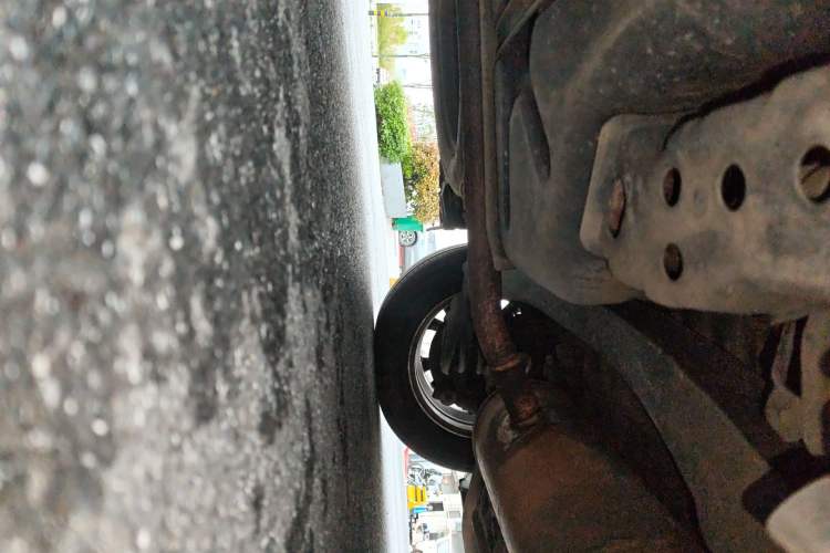 Used Toyota SIENNA 2005 3.3 XLE Chassis Rear Left