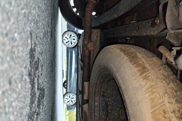 Used Toyota SIENNA 2005 3.3 XLE Chassis Rear Right