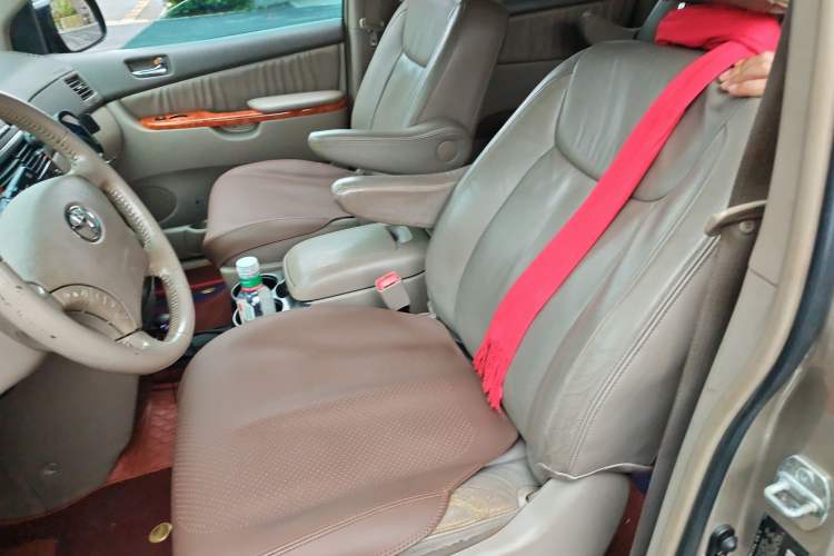 Used Toyota SIENNA 2005 3.3 XLE Left Front Seat