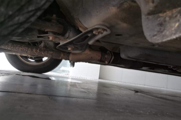 Used Toyota SIENNA 2005 3.3 XLE Chassis Front Left