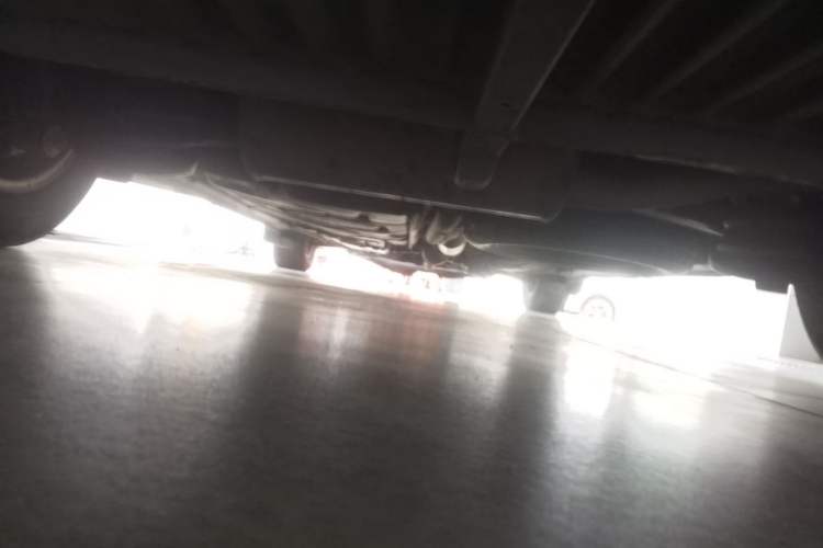 Used Toyota SIENNA 2005 3.3 XLE Chassis Rear