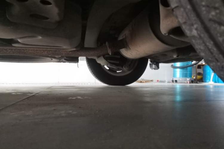 Used Toyota SIENNA 2005 3.3 XLE Chassis Rear Left