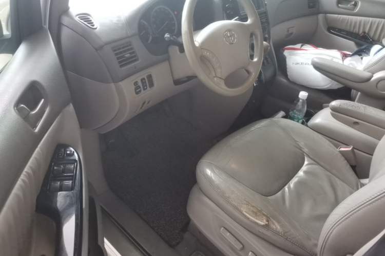 Used Toyota SIENNA 2005 3.3 XLE Driver Seat