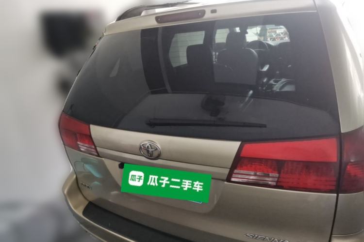 Used Toyota SIENNA 2005 3.3 XLE Rear