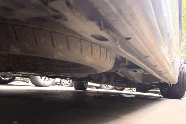 Used Toyota SIENNA  Chassis Rear Right