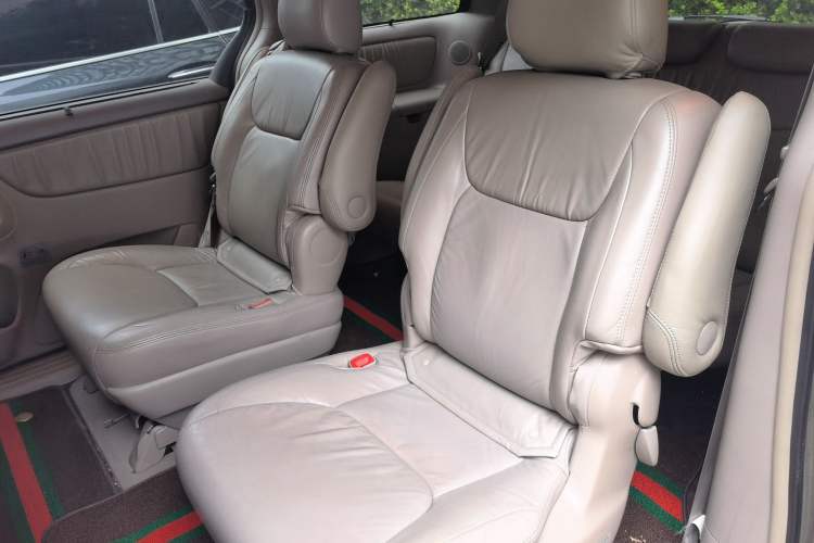 Used Toyota SIENNA  Left Rear Seat