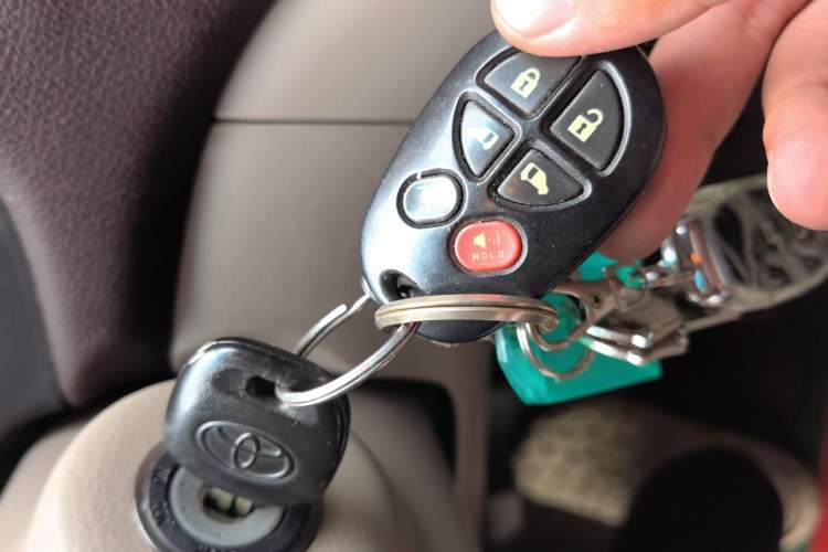 Used Toyota SIENNA  Vehicle Key