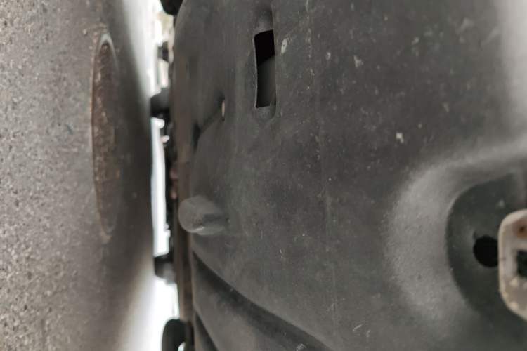 Used Toyota SIENNA 2011 2.7L Two-Wheel-Drive Automatic Trim Chassis Rear