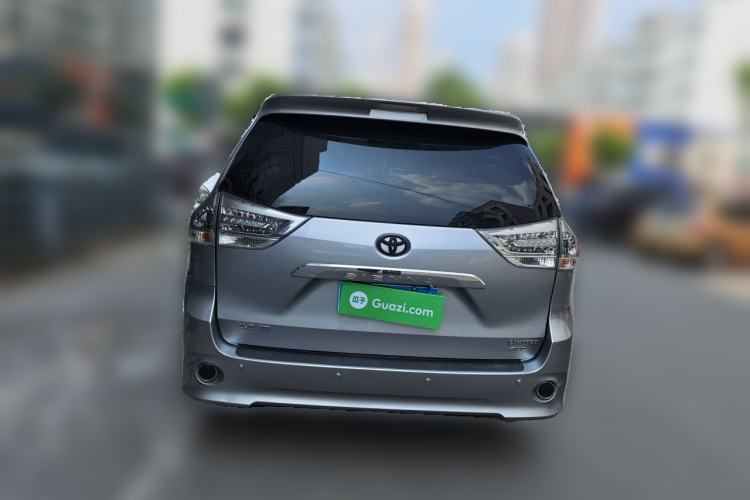 Used Toyota SIENNA 2011 2.7L Two-Wheel-Drive Automatic Trim Rear