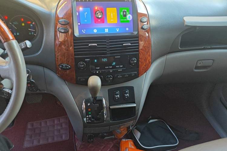 Used Toyota SIENNA 2011 3.5L Base Version Audio And AC Panel