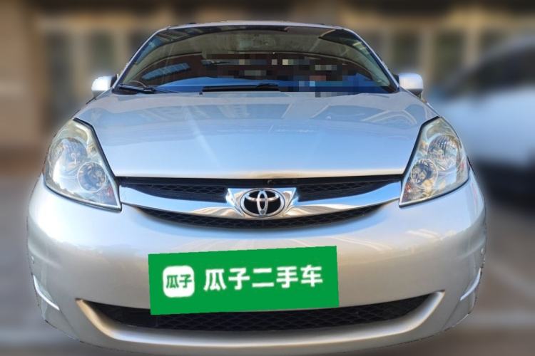 Used Toyota SIENNA 2011 3.5L Base Version Front