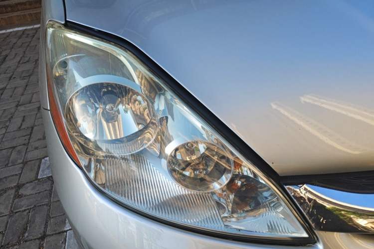 Used Toyota SIENNA 2011 3.5L Base Version Right Front Headlight