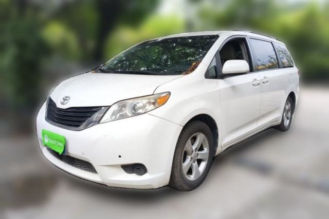 Used Toyota SIENNA Toyota Sienna 2011, 2.7L automatic, eight-seater, gasoline-powered (parallel import)