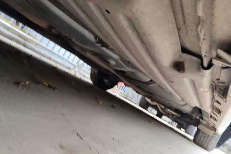 Used Toyota SIENNA  Chassis Front Left