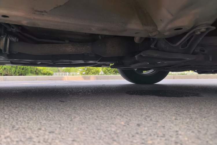 Used Toyota SIENNA  Chassis Front Right
