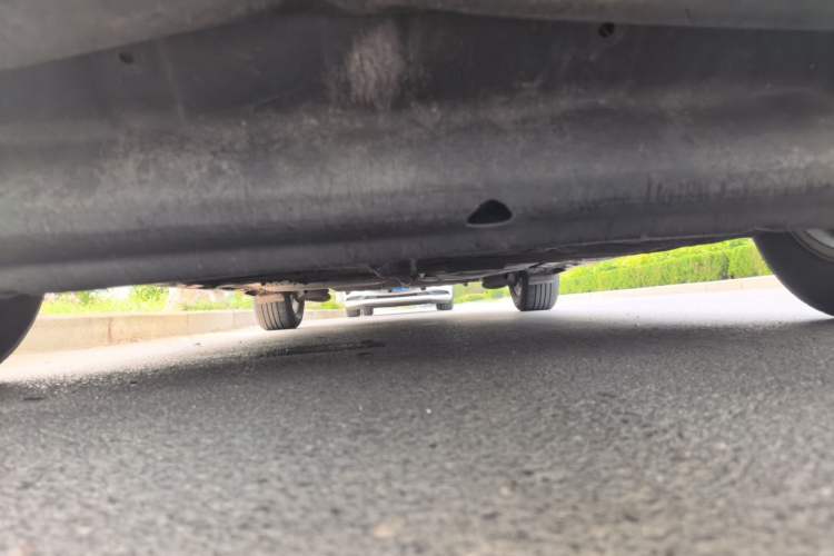 Used Toyota SIENNA  Chassis Front