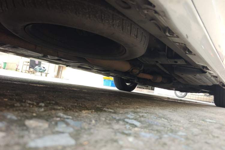 Used Toyota SIENNA 2011 2.7L Two-Wheel-Drive Automatic Trim Chassis Rear Right