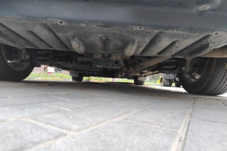 Used Toyota SIENNA 2011 3.5L 4x4 Automatic Chassis Rear