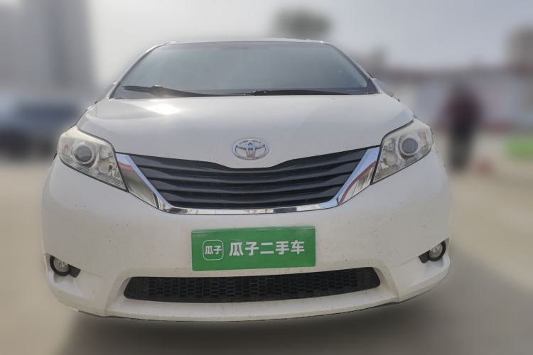 Used Toyota SIENNA 2011 3.5L Parallel Import Front