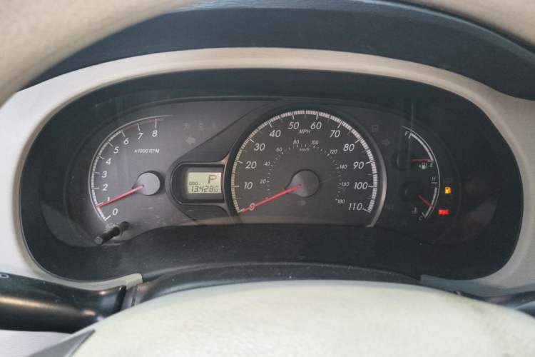 Used Toyota SIENNA  Instrument Cluster