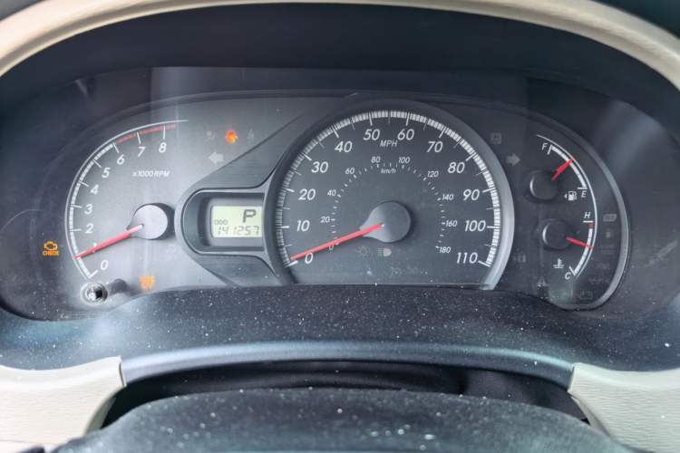 Used Toyota SIENNA  Instrument Cluster