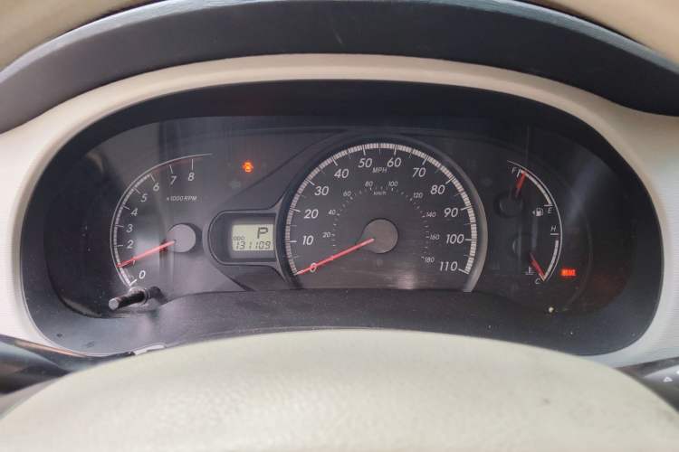 Used Toyota SIENNA  Instrument Cluster