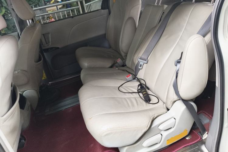 Used Toyota SIENNA  Left Rear Seat