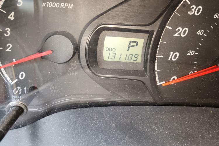 Used Toyota SIENNA  Odometer Close Up