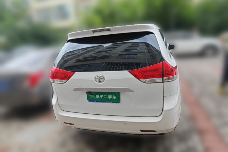 Used Toyota SIENNA 2011 3.5L Base Version Rear